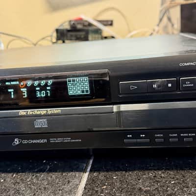 Sony CDP-CE235 Digital Optical Out 5-Disc Changer CD Player; Tested SEE VIDEO image 4