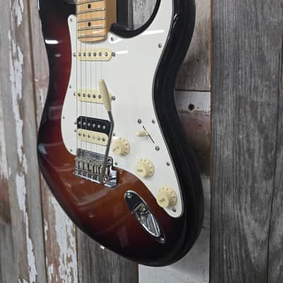 Fender American Standard Stratocaster with Maple Fretboard 2008 - 2016 - 3-Color Sunburst image 3