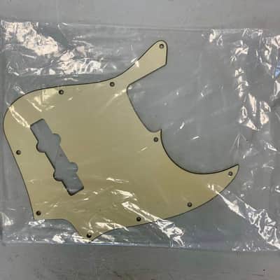Fender Pickguard 2003-2008 - Parchment image 3