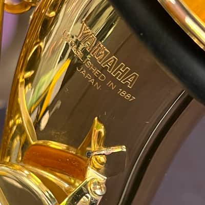 Yamaha YAS-52 Alto Saxophone image 2
