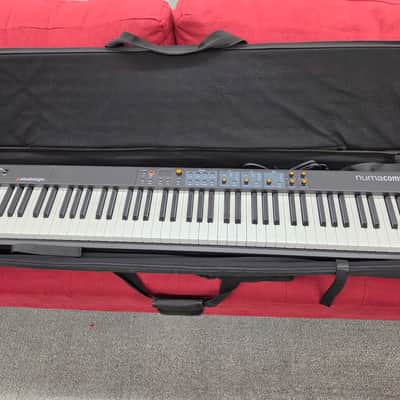 Studiologic Numa Compact 2 88-Note Semi-Weighted Stage Piano Keyboard with Bag - Black image 2