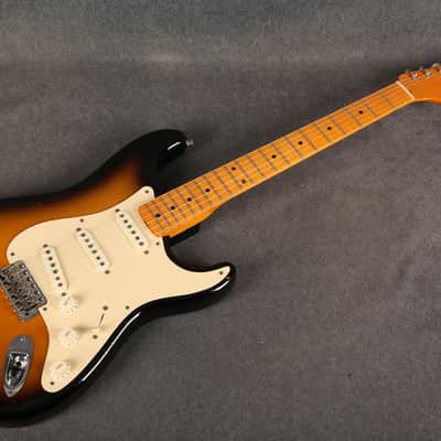 Fender Eric Johnson Stratocaster - 2-Tone Sunburst - 2nd Hand image 10