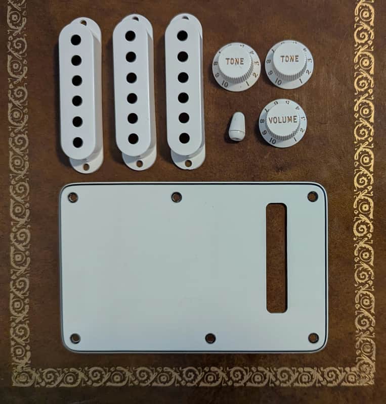 2010 American Fender Stratocaster Special Accessory Kit - Aged White (Pre-owned) image 1