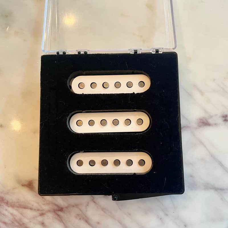 Fender 099-2237-000 Pure Vintage '65 Stratocaster Pickup Set