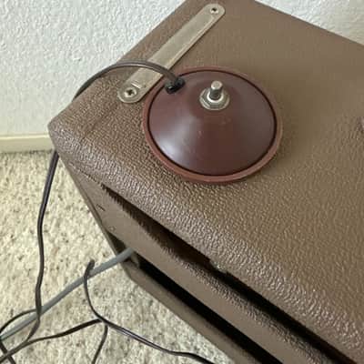 Fender Deluxe 6G3 Brownface 20-Watt 1x12" Guitar Combo 1961 - 1963 - Brown image 3