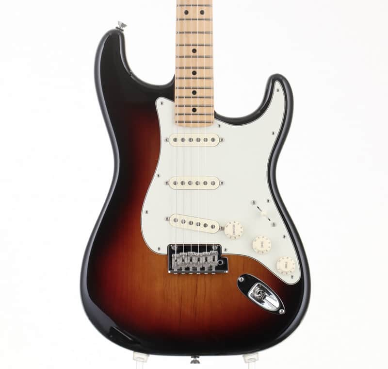 Fender USA American Professional Stratocaster Maple Fingerboard 3-Color Sunburst Fender [US17102888] (02/23)