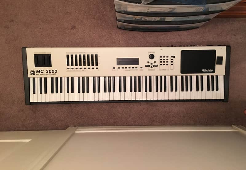 Oberheim Matrix 6 61-Key 6-Voice Synthesizer | Reverb Canada