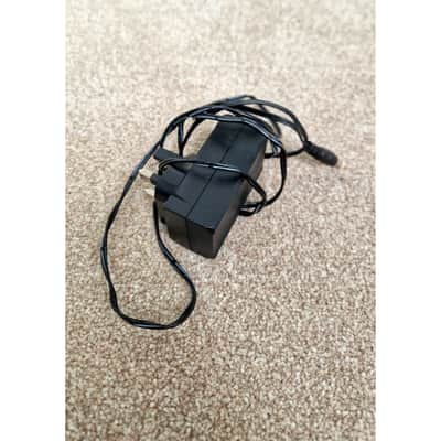 Mustar - Musical Keyboards - Excellent w/ Power Supply image 9