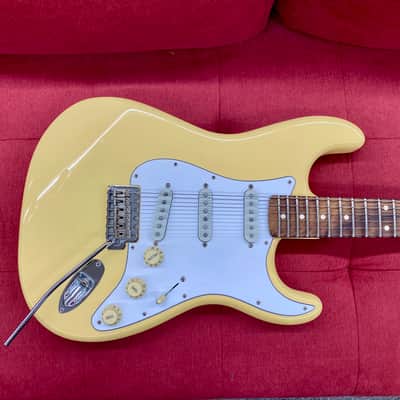 Fender Yngwie Malmsteen Stratocaster with Scalloped Rosewood Fingerboard 2017 - Vintage White image 3