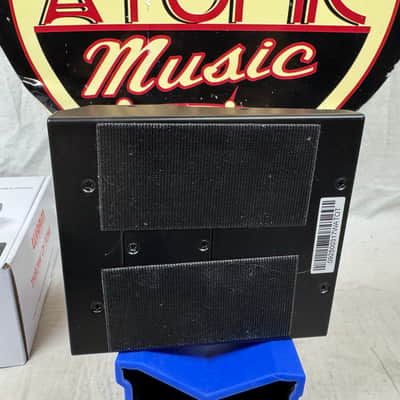 Warm Audio Throne Of Tone Overdrive Pedal with Box image 7
