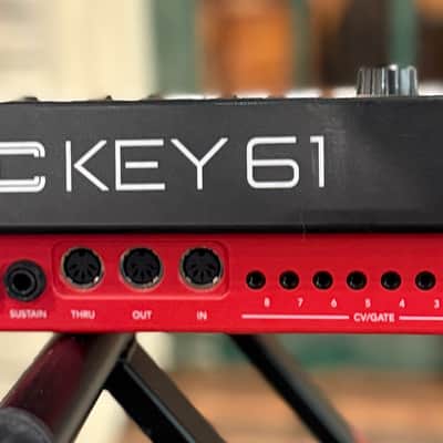 Akai Professional MPC Key 61 key Sampling Production Workshop With Cable image 16