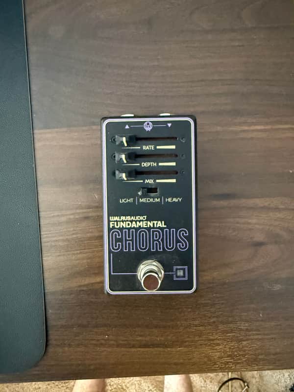 Walrus Audio Fundamental Chorus