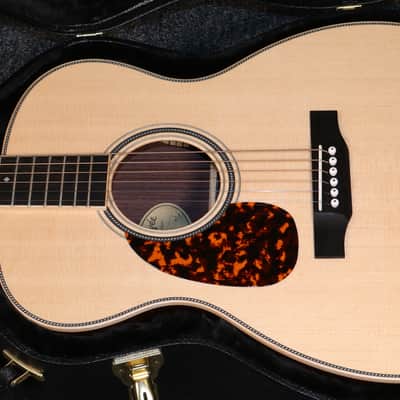 Larrivee OM-40R Left-Handed Spruce Top Rosewood Back & Sides Acoustic Guitar with case NEW Lefty image 3