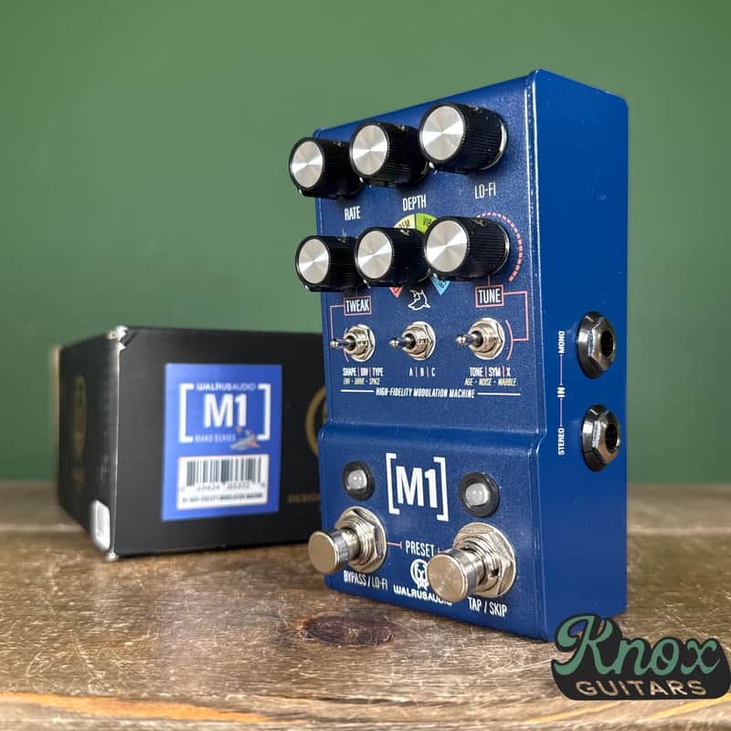Walrus Audio Mako M1 High-Fidelity Modulation Machine 2022 - 2024 - Blue image 1