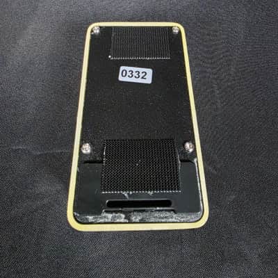 Joyo JF-09 Tremolo 2010s - Yellow image 2