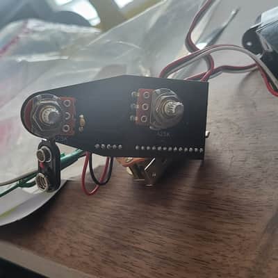 EMG 81X,85,SLV - Black image 3
