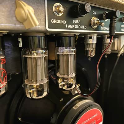 Headstrong Lil' King S 1x12 Combo - Blonde/Oxblood - Factory Mids Mod image 10