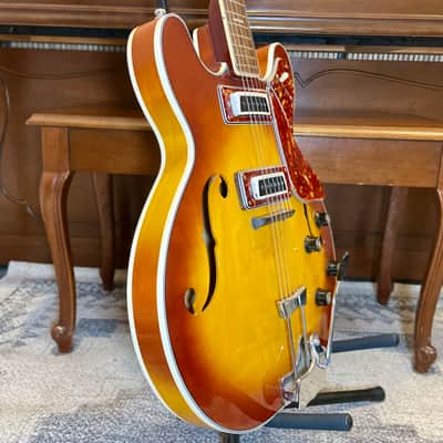 1960's Univox Coily 335 Copy Sunburst image 9