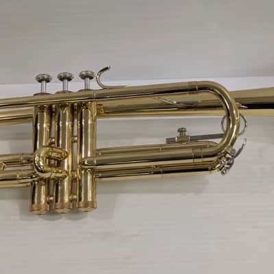 The Selmer Company Bundy Designed by Vincent Bach image 2