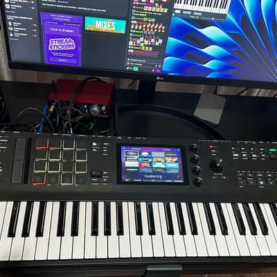 Akai MPC Key 61 w/750 GB HD image 1