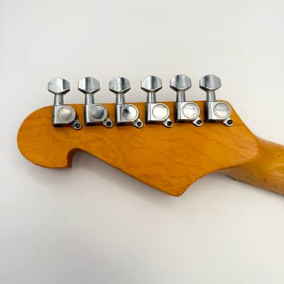Stratocaster Style Neck with Tuners Beefy Nitro image 8