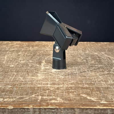 Royer Labs R-121 Ribbon Microphone. R121 R 121 image 13