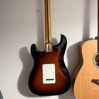 Fender Vintera '50s Stratocaster Modified with Maple Fretboard 2019 - 2023 - 2-Color Sunburst image 3