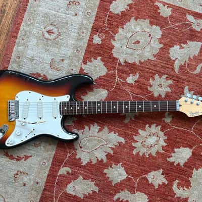 Fender Stratocaster Plus - Sunburst image 2
