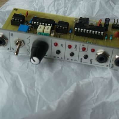 Ladik C-015 Gated slew lim image 1