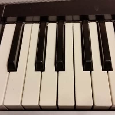 Yamaha DGX-520 88-Key Portable Grand Piano Black and Silver Bild 4