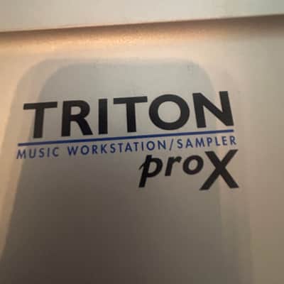 Korg Triton Pro X 88-Key 62-Voice Polyphonic Workstation 1999 - 2000 - Silver