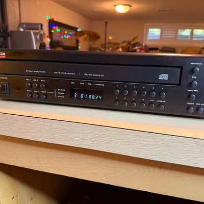 Adcom GCD-600 5-disc CD Changer Player + DAC NEAR MINT FRESH SERVICE REMOTE WOW! image 4
