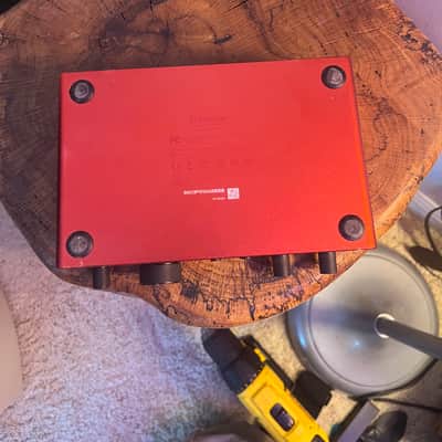 Focusrite Scarlett 4i4 4th Gen USB Audio Interface 2023 - Present - Red image 4