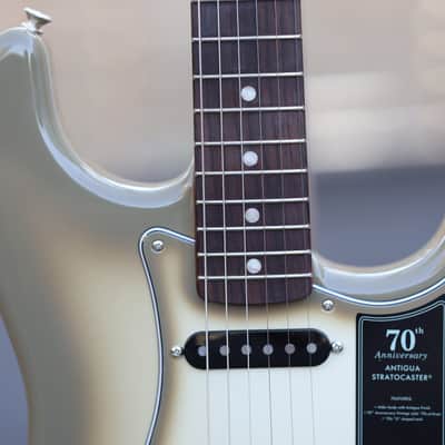 Fender 70th Anniversary Vintera II Stratocaster - Antigua image 5