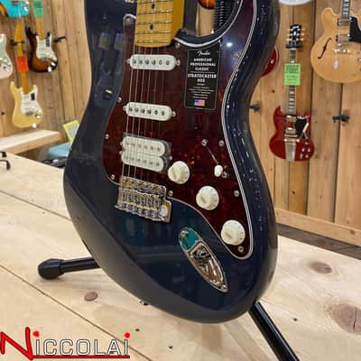 Fender American Professional Classic Stratocaster HSS, Maple Fingerboard, Faded Black image 5
