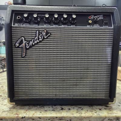 Fender Frontman 15G Series II 2-Channel 15-Watt 1x8" Guitar Practice Amp 2002 - 2010 - Black image 1