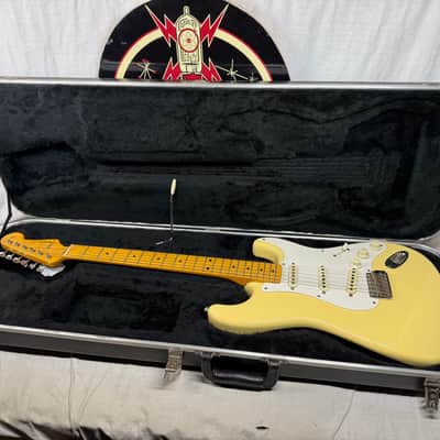 Fender Stratocaster Guitar with Case - CIJ mij Crafted In Japan 2002 - 2004 image 1
