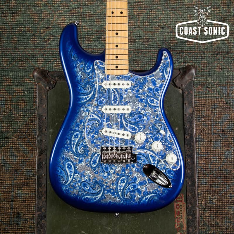 2025 Fender Limited Edition late 60s reissue Indigo Paisley