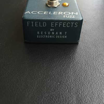 Resonant Electronic Design Field Effects Acceleron Fuzz 2013 Blue Metal image 2