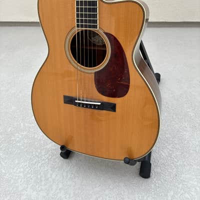 Collings 0002H Cutaway image 9