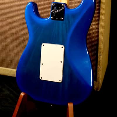 Fender Stratocaster Plus Deluxe Blue Burst W/Case image 2