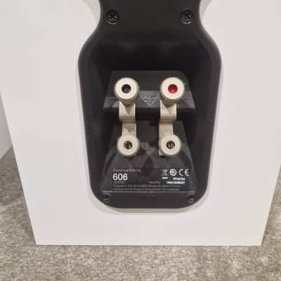 Bowers & Wilkins 606 - Bookshelf Speakers - Pair - White - Excellent image 12