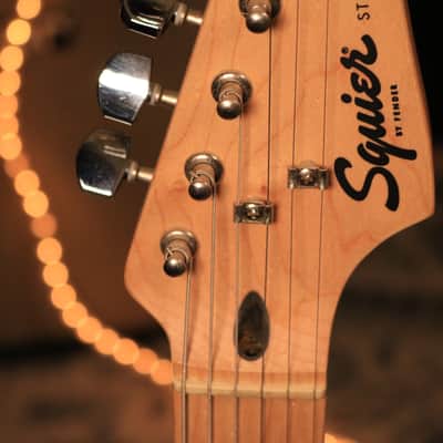 Squier Bullet Stratocaster with Tremolo and Laurel Fretboard 2019 - Brown Sunburst S/N ICS19** image 15