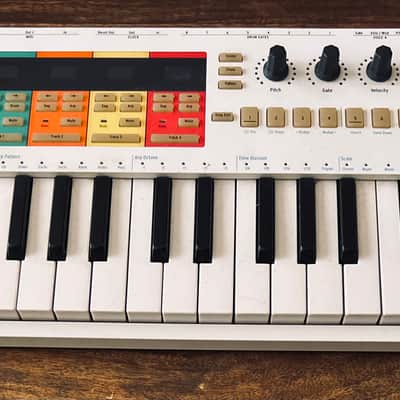 Arturia KeyStep Pro 37-Key MIDI Controller 2020 - Present - White image 3