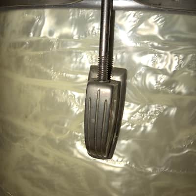 1960’s Ludwig Conga - White Marine Pearl Keystone Badge image 6