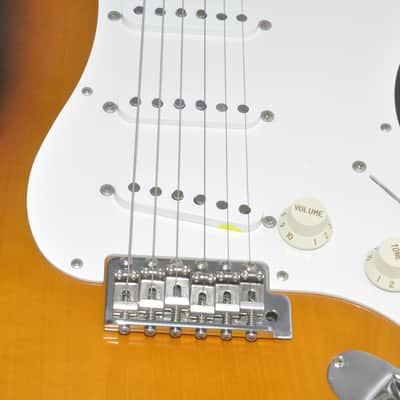 Fender JAPAN ST-57 1997～2000 Electric  Guitar Ref. No.5981 image 6