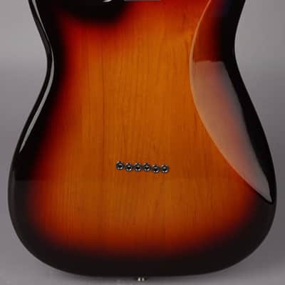 Fender Japan Stratocaster XII - MIJ - 2002 - Sunburst w/HSC image 9