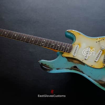 Fender Stratocaster 50th Anniversary Daphne Blue/Silver Aged Relic image 8