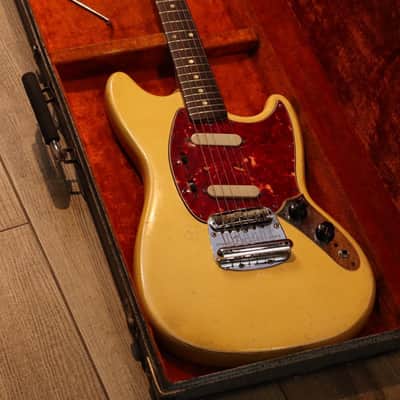 Fender Mustang 1965 Original Brazilian board image 2