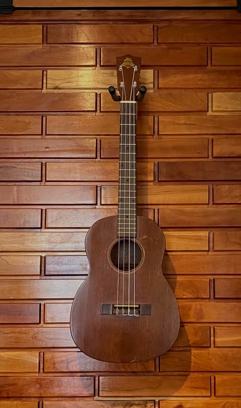 Favilla Vintage Baritone Ukulele (Mid 50's) image 1